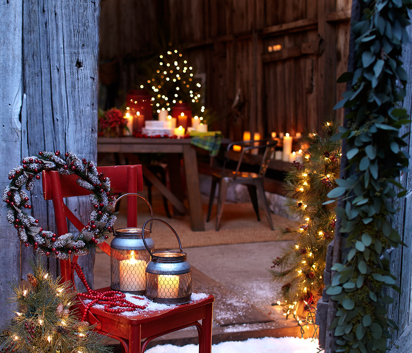 Christmas Setting in a barn